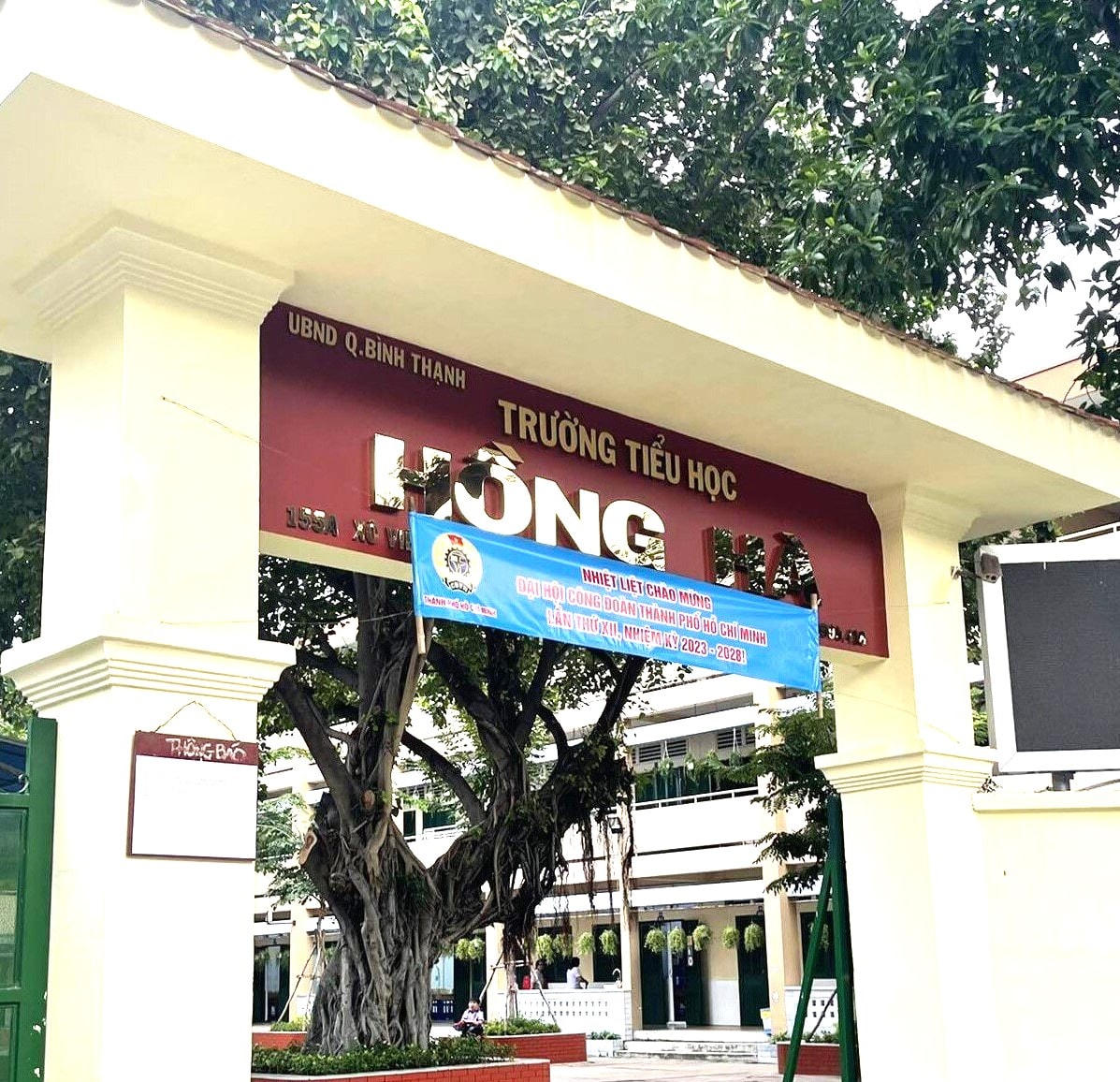 Trường Tiểu học Hồng Hà, quận Bình Thạnh (TPHCM) là nơi phát hiện việc thu, chi sai quy định số tiền hơn 310 triệu đồng.