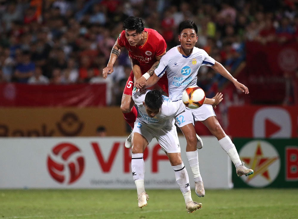 V.League bước vào giai đoạn 2 dự báo nhiều căng thẳng.