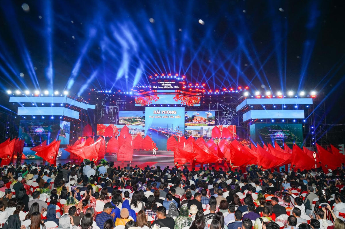 Khai mạc Lễ hội Hoa Phượng Đỏ 2023 với chủ đề “Hải Phòng – Tỏa sáng miền cửa biển”.