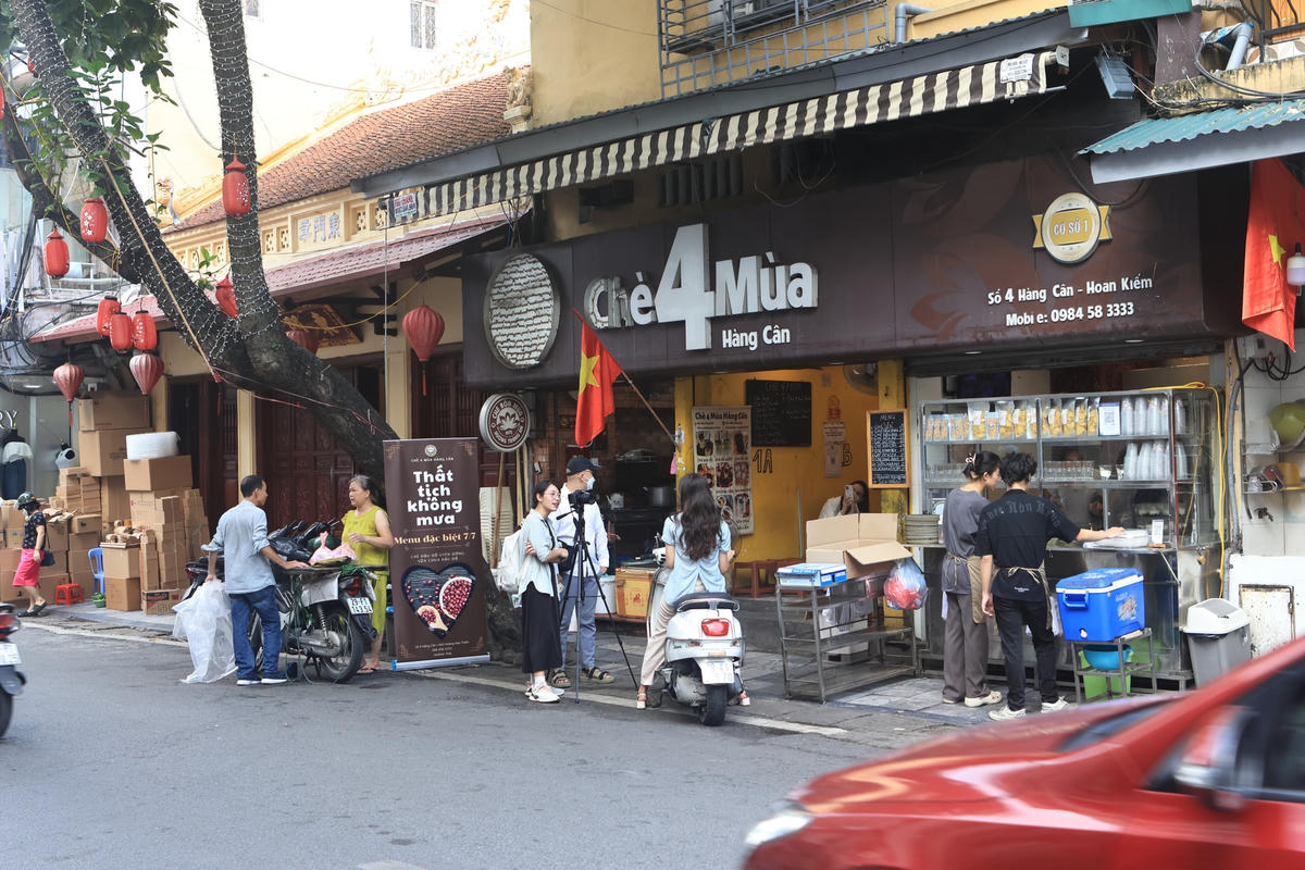 Chè đậu đỏ 'ế' khách ngày lễ Thất tịch