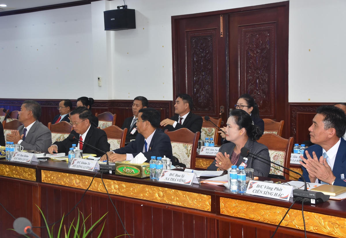 Đoàn đại biểu Lào tham dự Hội nghị.