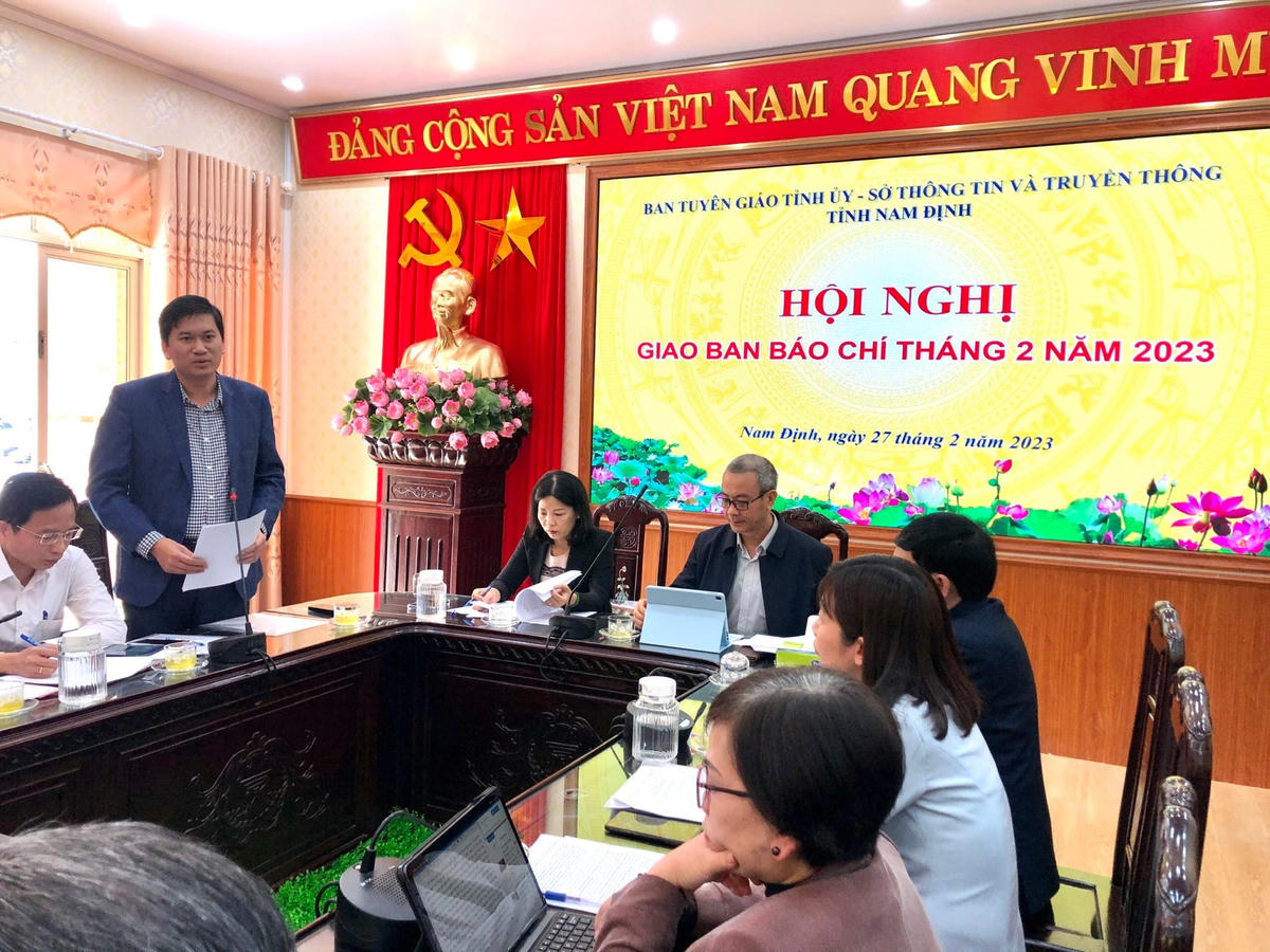 Phó Giám đốc Sở Giao thông vận tải tỉnh Nam Định Trần Minh Đăng thông tin tại hội nghị.