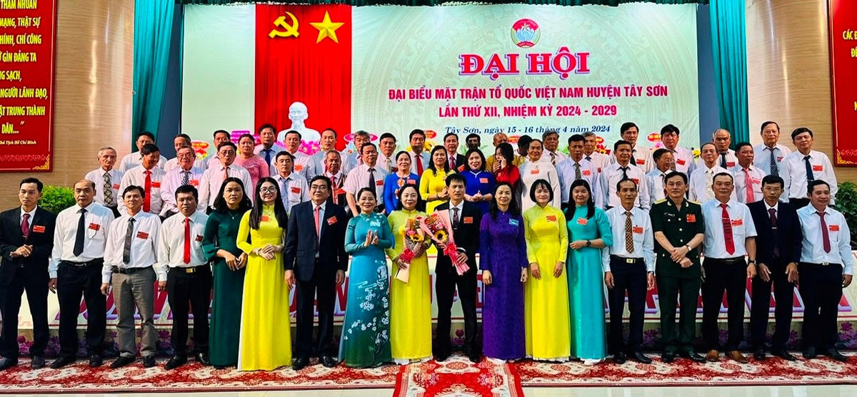 cac-dai-bieu-tham-du-dai-hoi.jpg