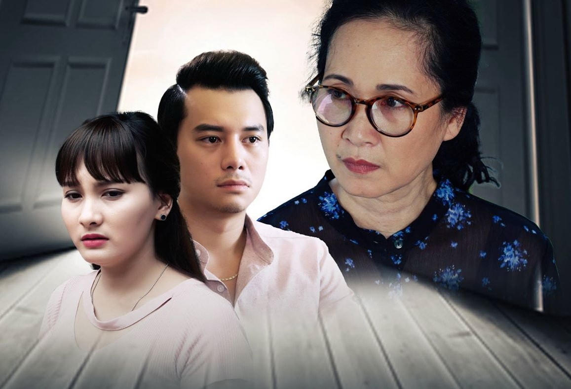 "Sống chung với mẹ chồng" là một trong những bộ phim Việt hóa thành công năm 2017.