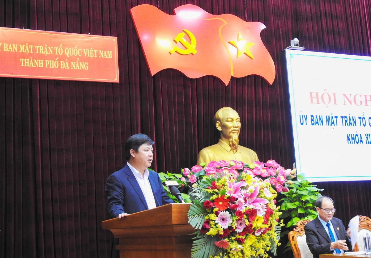 Phó Bí thư Thường trực Thành ủy, Chủ tịch HĐND TP Đà Nẵng Lương Nguyễn Minh Triết phát biểu tại Hội nghị. Ảnh Thanh Tùng.
