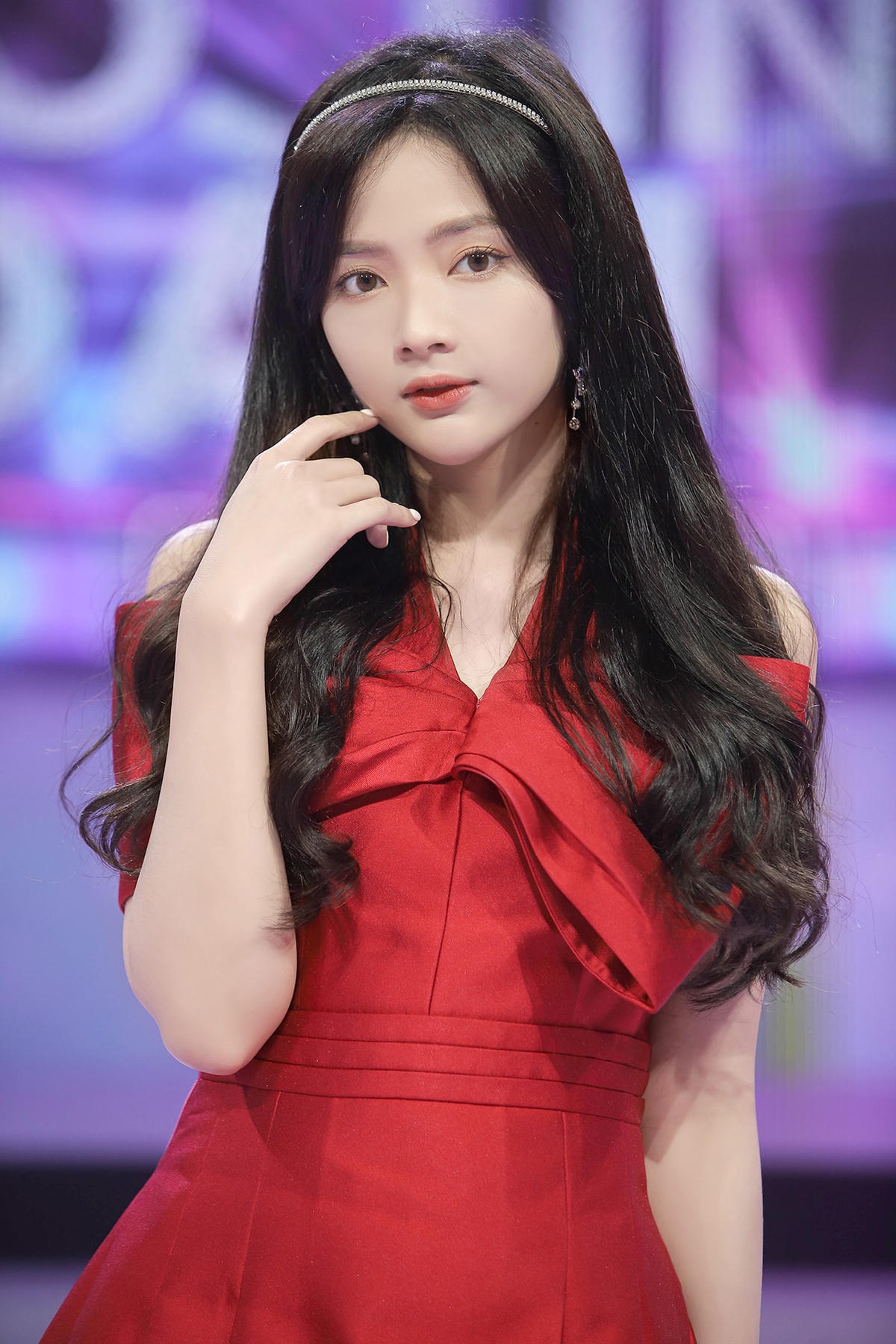 Tuy nhiên, người mà nam chính Đức Việt thầm thương trong suốt 5 năm qua lại là Lan Hương. Ảnh: Perfect Universe.