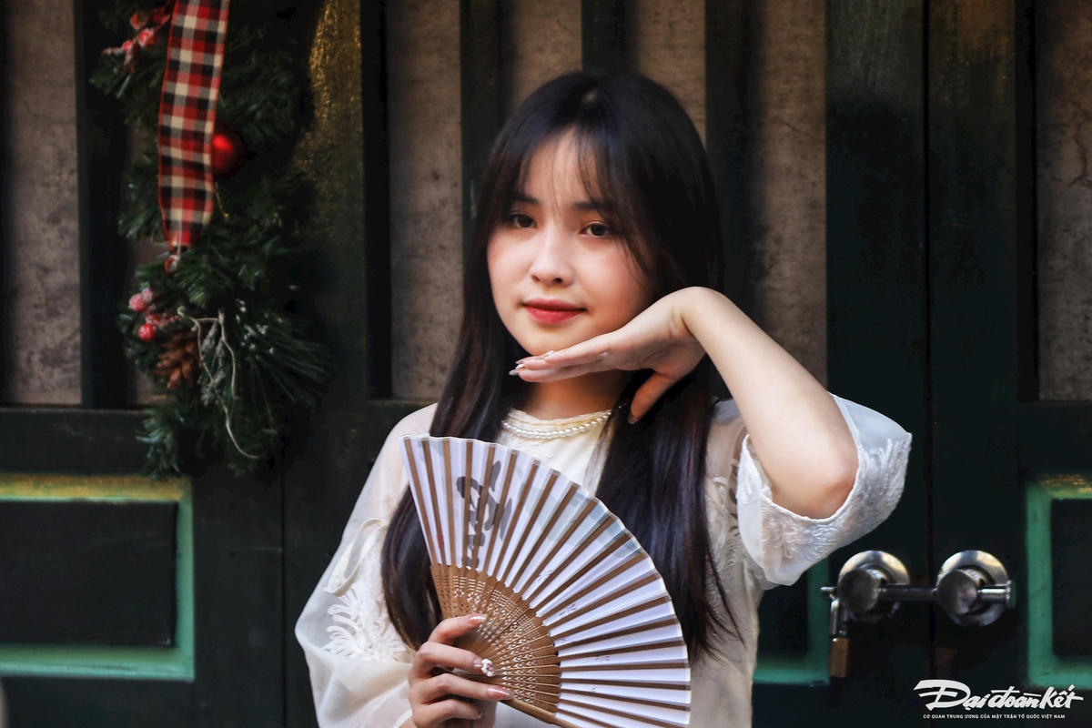 W_nang_tho_mac_ao_dai-le-khanh4.jpg