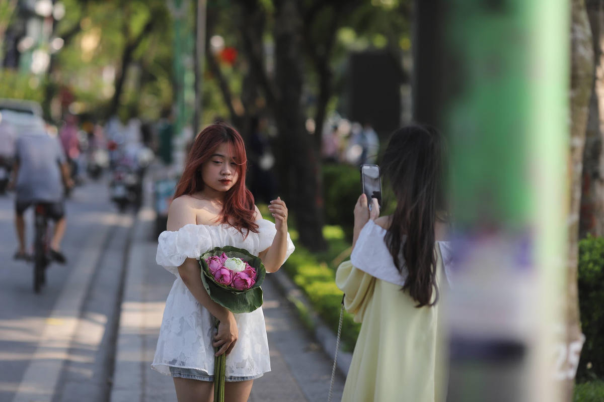 Một bó hoa có giá dao động từ 50-150 nghìn đồng.