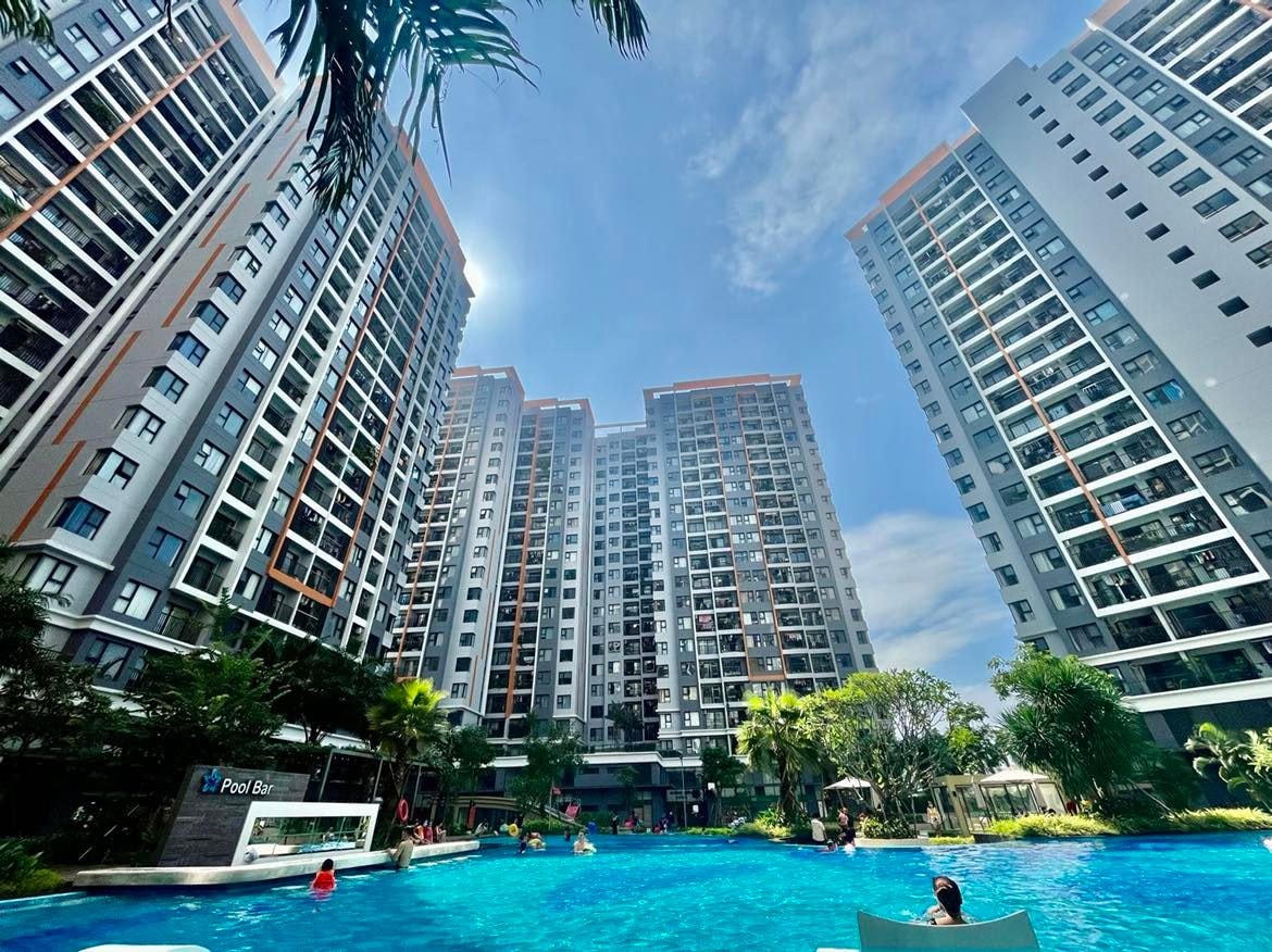Thị trường bất động sản vẫn hấp dẫn các nhà đầu tư.