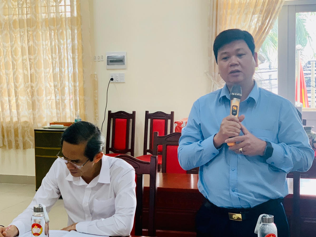 Đại diện lãnh đạo Ủy ban MTTQ Việt Nam tỉnh Đồng Nai  chia sẻ kinh nghiệm.