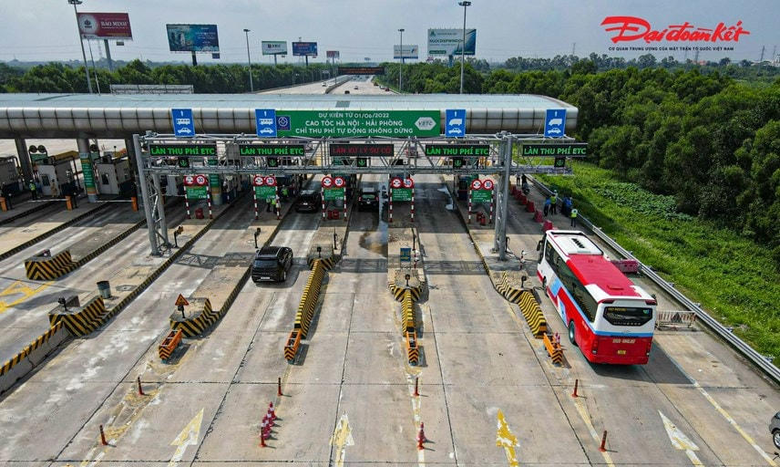 Toàn quốc hiện đã có hơn 3,8 triệu phương tiện dán thẻ thu phí không dừng.
