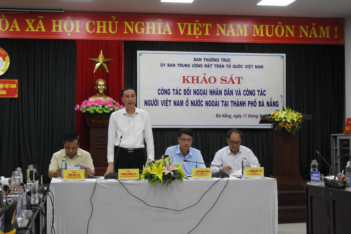Phó Chủ tịch UBTƯ MTTQ Việt Nam Phùng Khánh Tài phát biểu tại buổi làm việc. Ảnh: Thanh Tùng.