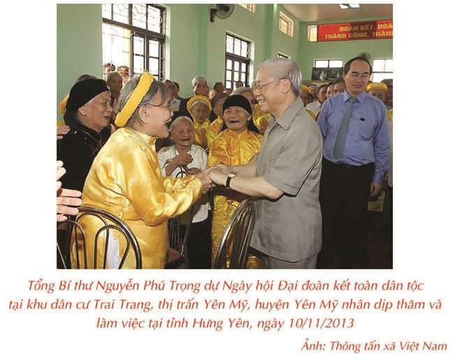 Hình ảnh Tổng Bí thư Nguyễn Phú Trọng tham dự Ngày hội Đại đoàn kết toàn dân tộc với nhân dân trên khắp mọi miền Tổ quốc