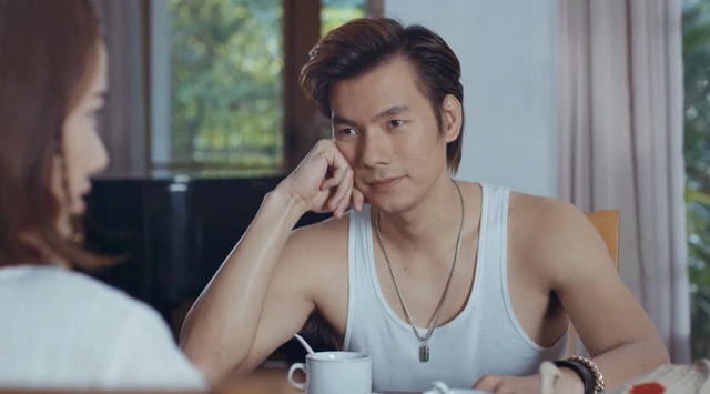Tùng là vai diễn đánh dấu lần Bắc tiến đầu tiên của Nhan Phúc Vinh.