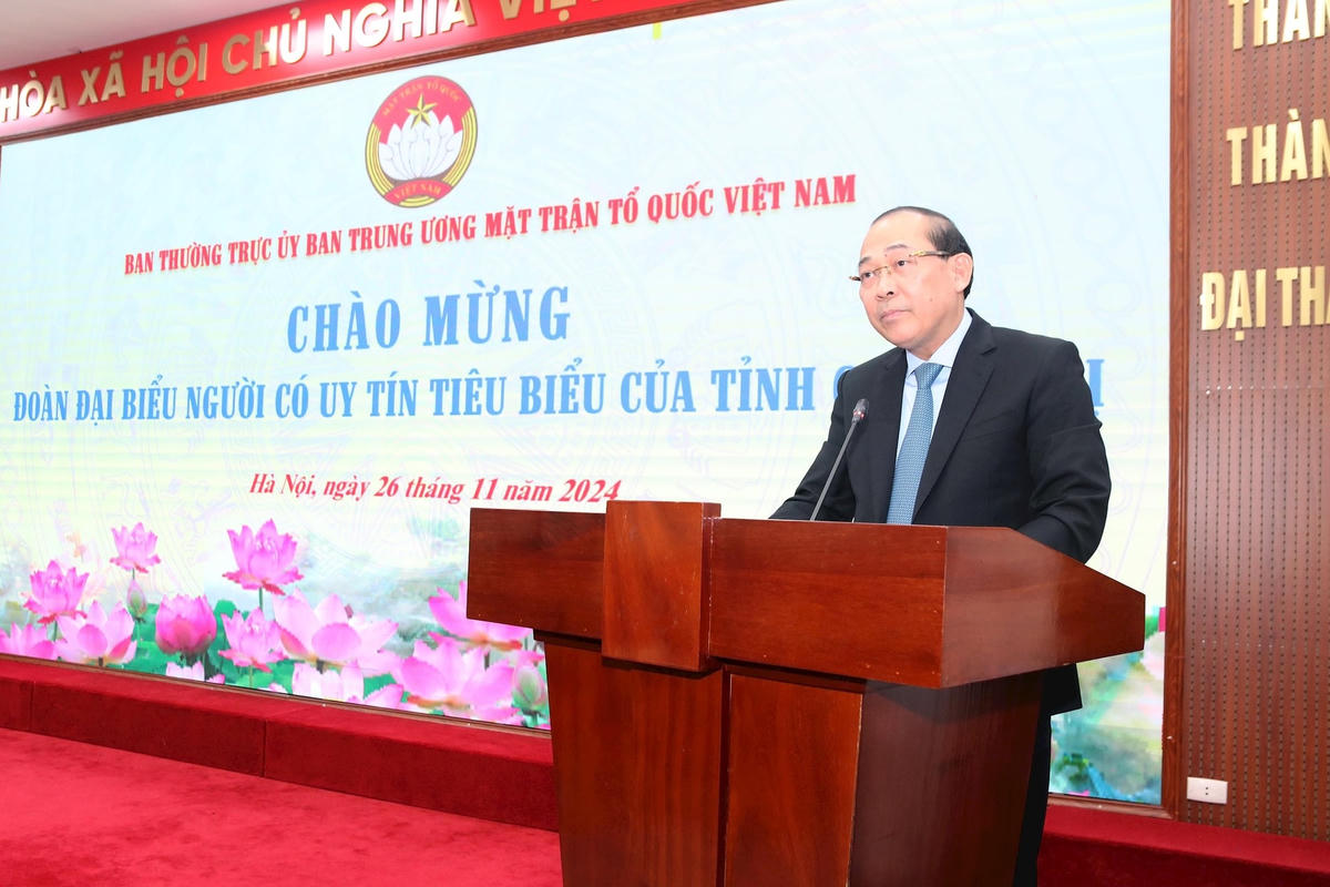 Phó Chủ tịch Hoàng Công Thủy phát biểu tại buổi tiếp đoàn. Ảnh: Tiến Đạt.