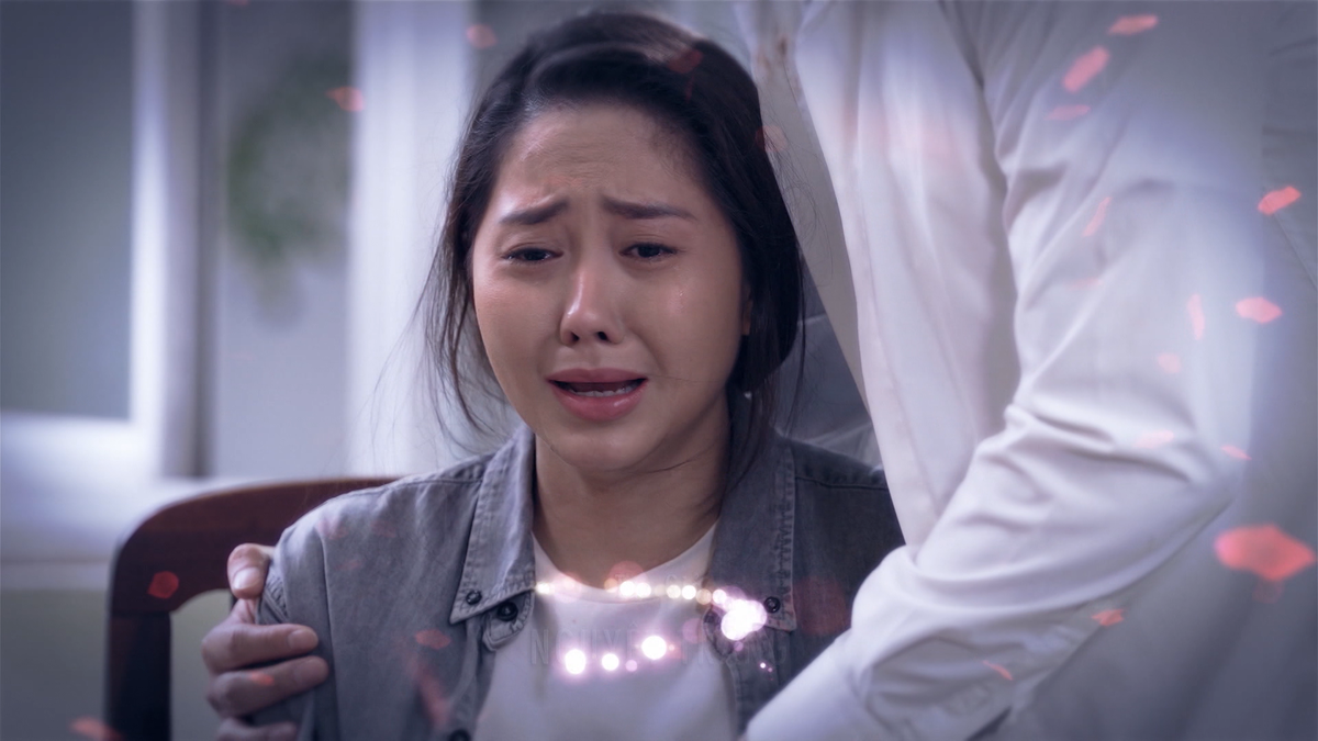 Chuyện phim xoay quanh Hằng - nhân vật do Tường Vi thủ vai. 
