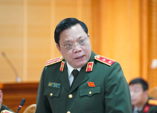 Trung tướng Nguyễn Hải Trung thông tin tại cuộc họp báo. Ảnh: Nguyễn Dương/Dân Trí.