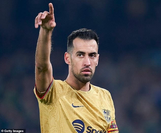 Al Nassr muốn chiêu mộ Busquets. Ảnh: Getty.