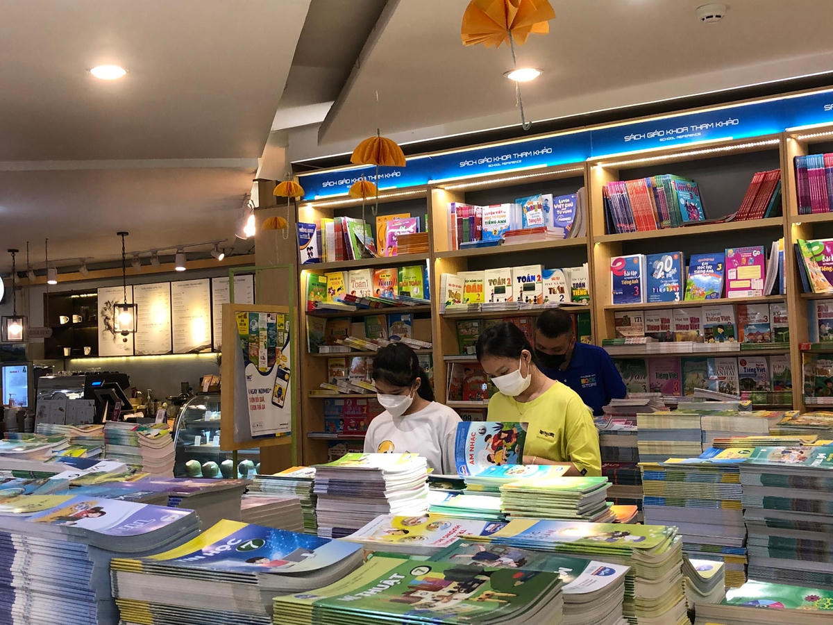 Bộ Giáo dục và Đào tạo chỉ đạo cung ứng đầy đủ, kịp thời sách giáo khoa cho năm học mới trước ngày 15/8 Ảnh: Mỹ Quỳnh.