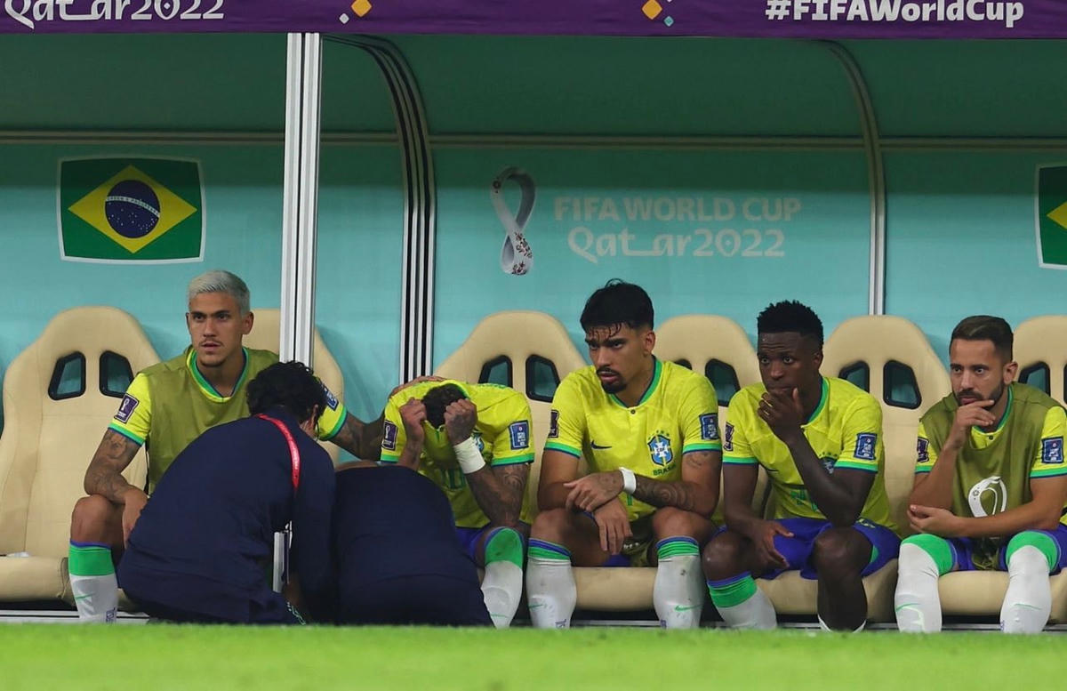 Giọt nước mắt ám ảnh của Neymar