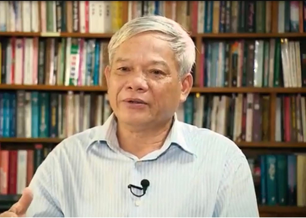 Nhà thơ Nguyễn Sĩ Đại.  