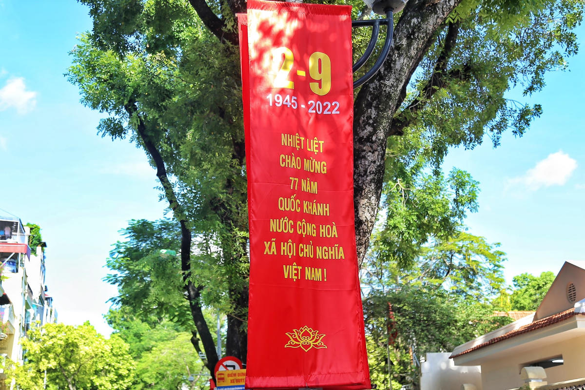 Cách đây 77 năm, Chủ tịch Hồ Chí Minh đã đọc bản Tuyên ngôn độc lập, khai sinh nước Việt Nam Dân chủ Cộng hòa. Ngày mùng 2-9 là một ngày lễ đặc biệt quan trọng đối với người dân Việt Nam.