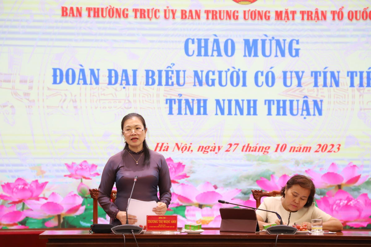 Phó Chủ tịch Trương Thị Ngọc Ánh phát biểu tại buổi gặp mặt.