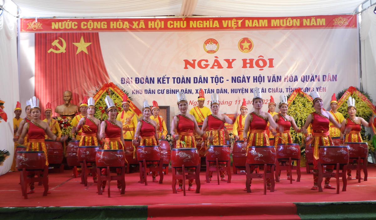 Đại tướng Phan Văn Giang dự Ngày hội Đại đoàn kết toàn dân tộc tại Hưng Yên