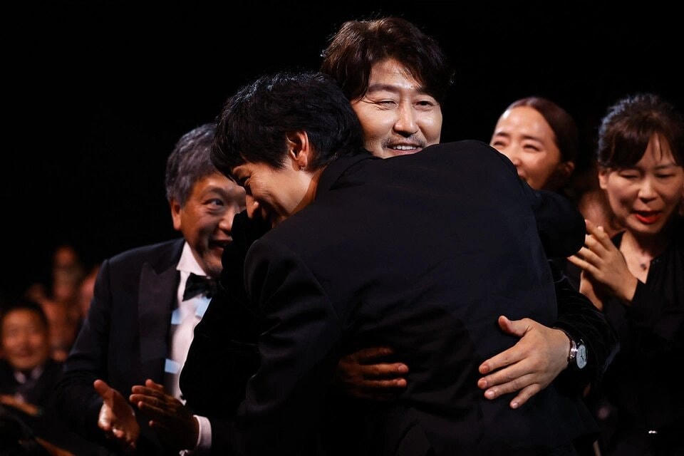 Kết quả Cannes 2022: Điện ảnh Hàn thắng lớn
