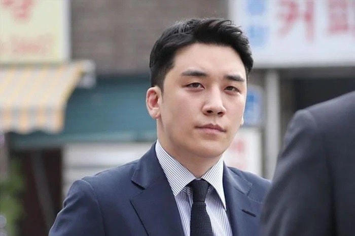 Thế nhưng, sau khi Seungri vướng bê bối, những tin đồn của anh khiến Yoo Hye Won bị chỉ trích. 