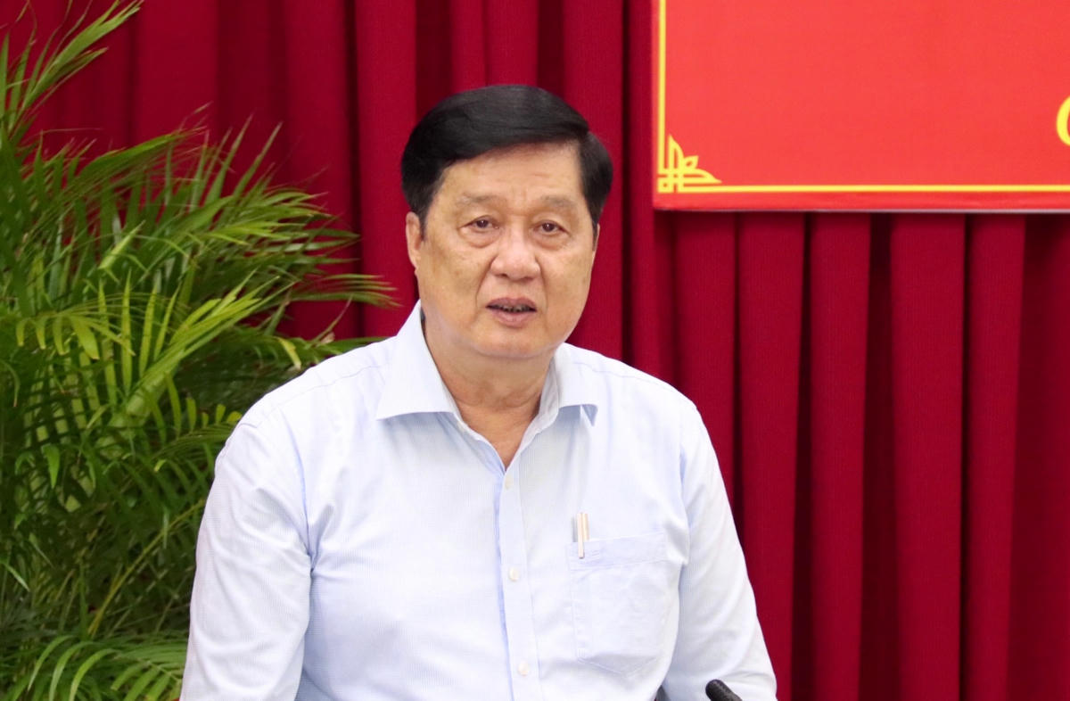 Ông Phạm Văn Hiểu, Phó Bí thư thường trực Thành uỷ - Chủ tịch HĐND TP Cần Thơ, Trưởng ban chỉ đạo CVĐ thành phố phát biểu tại buổi làm việc.