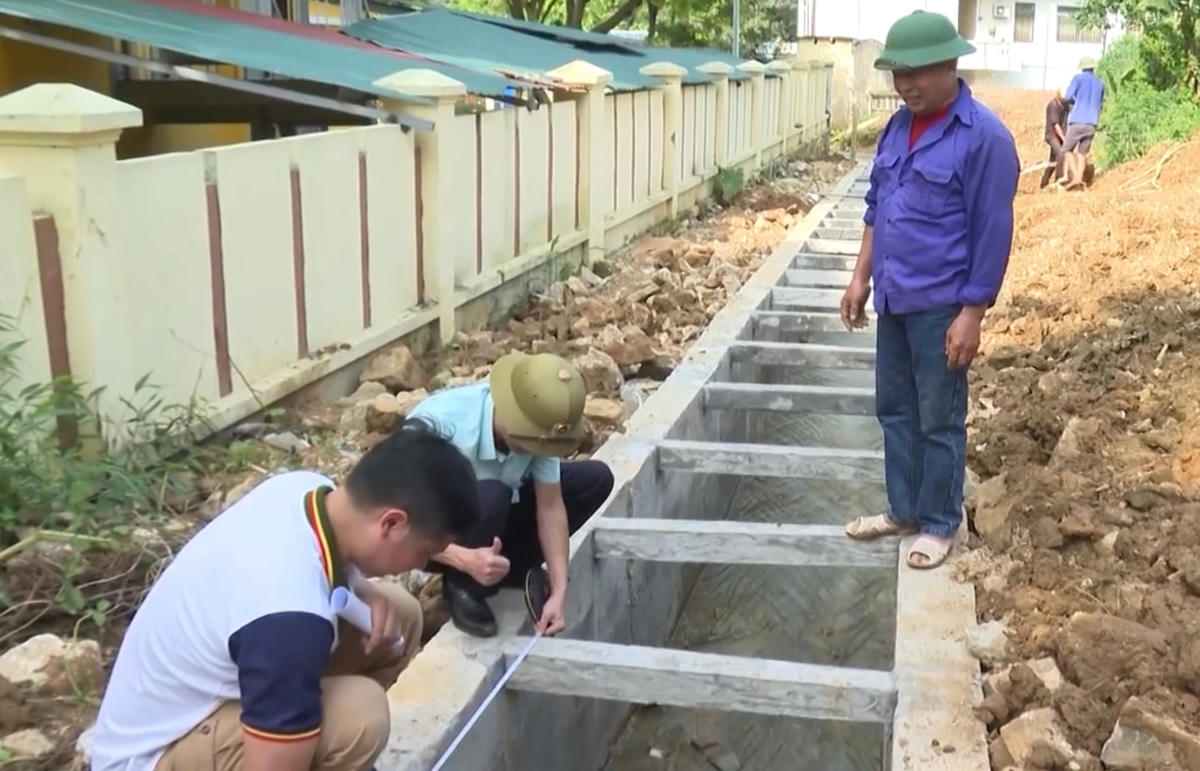 Vai trò giám sát tại cơ sở được chú trọng thông qua hoạt động của Ban Thanh tra nhân dân, Ban giám sát đầu tư của cộng đồng.