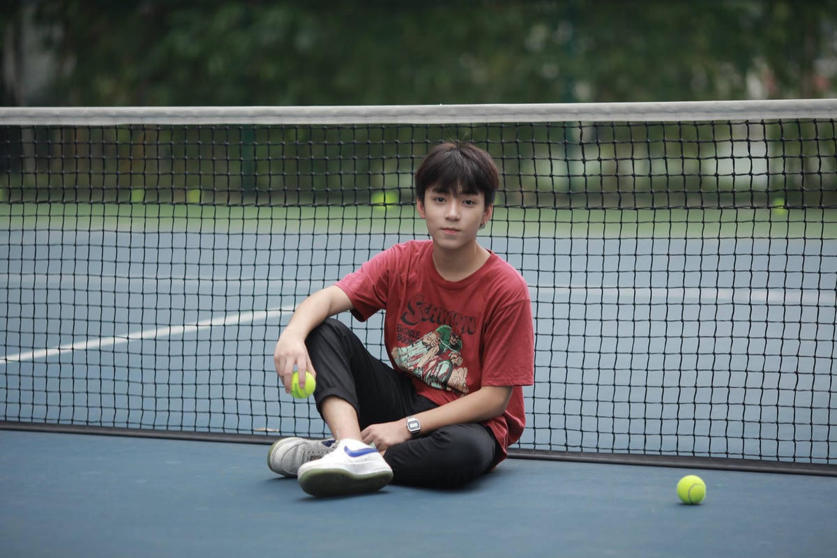 Long Hoàng được biết đến là một chàng trai đa tài. 