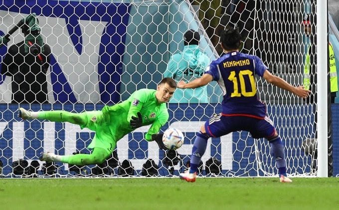 Thủ thành Dominik Livakovic đã trở thành người hùng của Croatia khi cản phá thành công 3 quả từ chấm luân lưu.