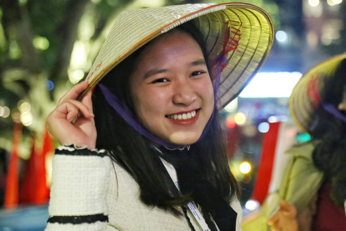 [ẢNH] 300 đại biểu TNCS Hồ Chí Minh thăm quan Hà Nội bằng xe buýt 2 tầng