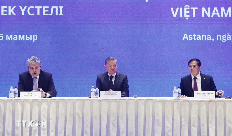 Tổng Bí thư Tô Lâm dự Toạ đàm bàn tròn doanh nghiệp Việt Nam-Kazakhstan. (Ảnh: Thống Nhất/TTXVN)