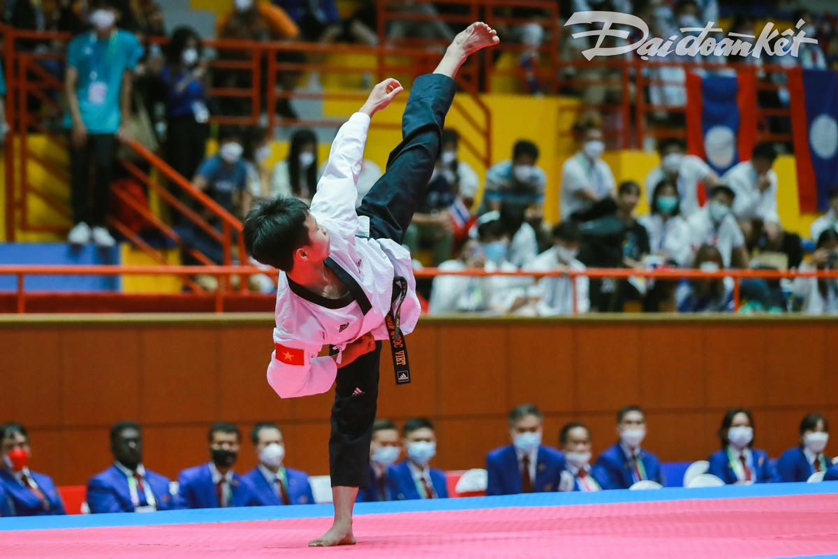 Màn biểu diễn quyền cá nhân nam của vận động viên Phạm Quốc Việt.