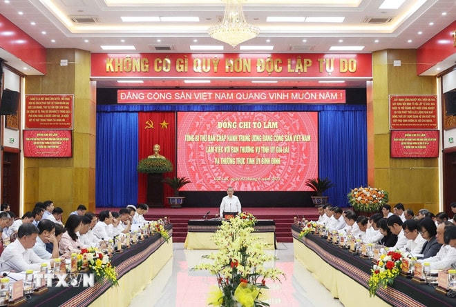 ttxvn-tong-bi-thu-to-lam-lam-viec-voi-ban-thuong-vu-tinh-uy-gia-lai-va-thuong-truc-tinh-uy-binh-dinh-0206-4.jpg