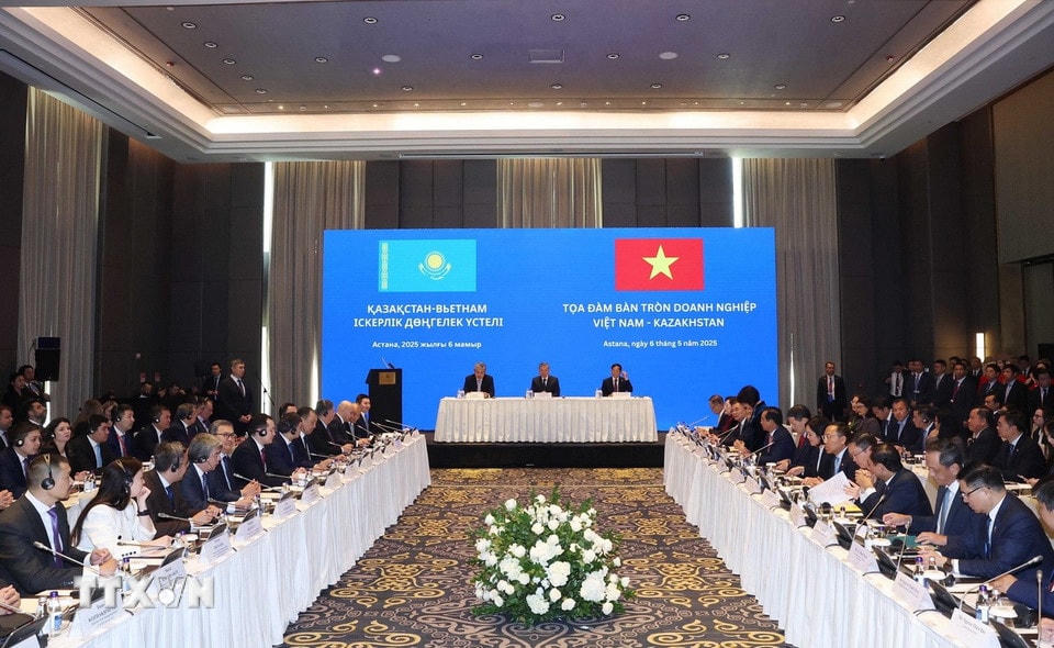 Tổng Bí thư Tô Lâm dự Toạ đàm bàn tròn doanh nghiệp Việt Nam-Kazakhstan. (Ảnh: Thống Nhất/TTXVN)