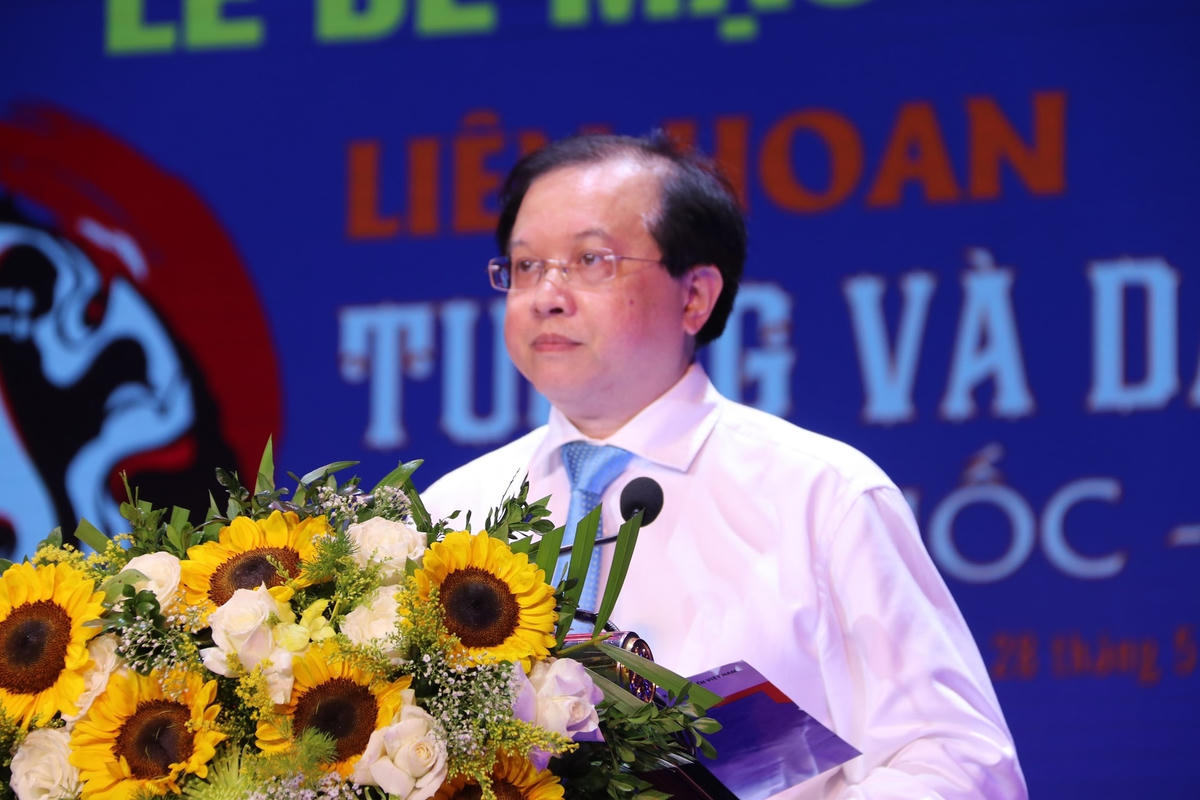 Thứ trưởng Bộ VHTTDL Tạ Quang Đông phát biểu tại lễ Bế mạc.