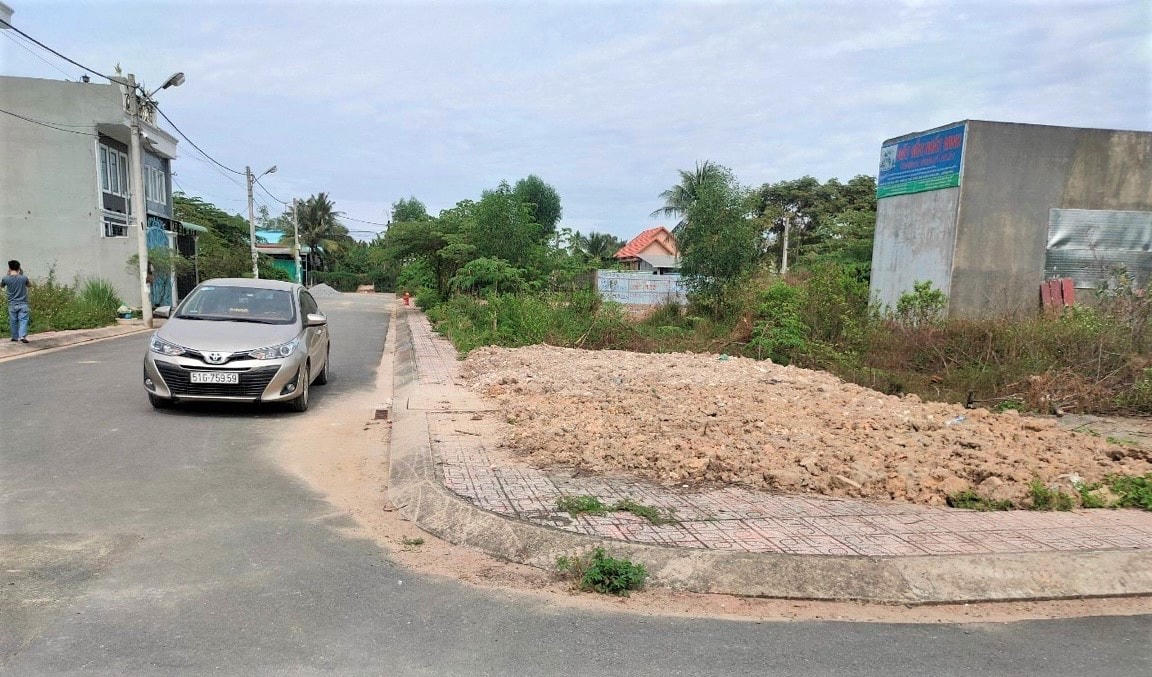 Một khu vực đất dân cư xây dựng mới tại phường Long Phước, TP Thủ Đức.