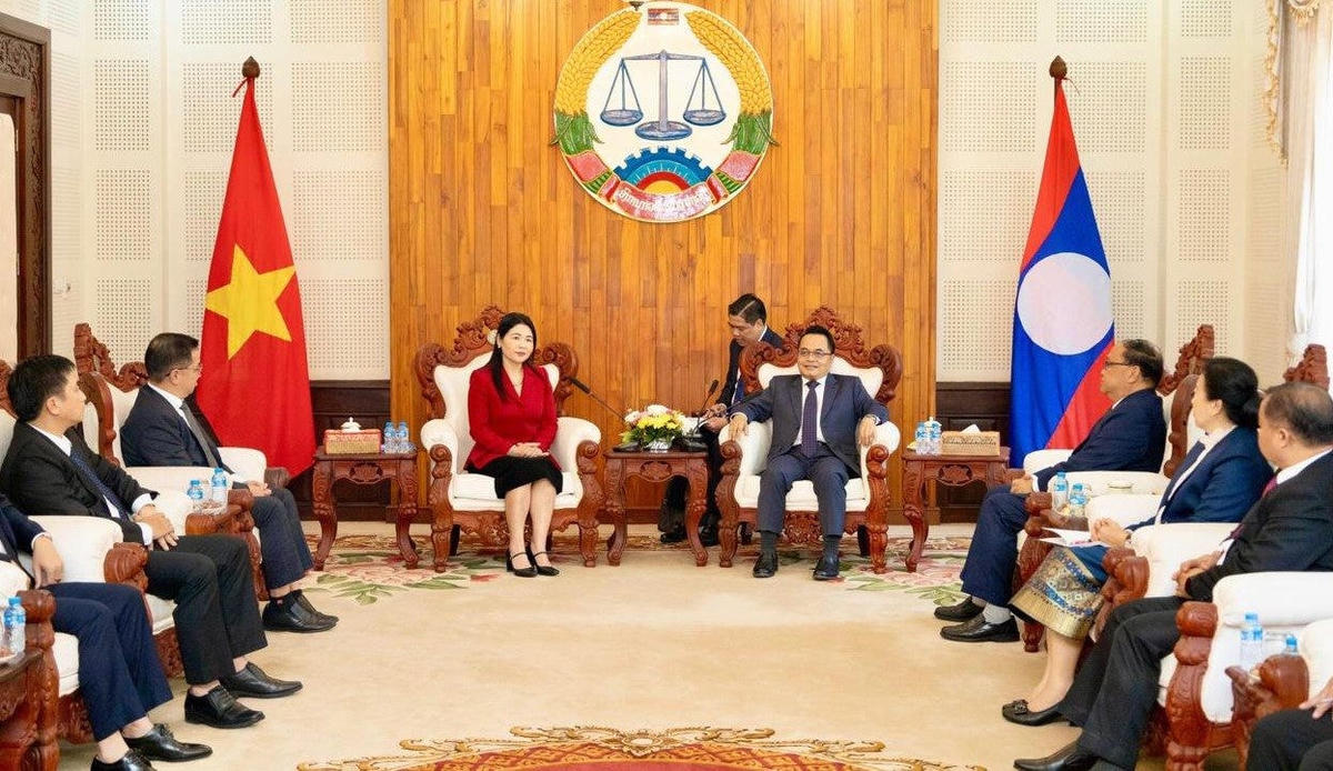 Chủ tịch Kiểm toán nhà nước Lào tiếp Đoàn KTNN Việt Nam. Ảnh: baokiemtoan.vn