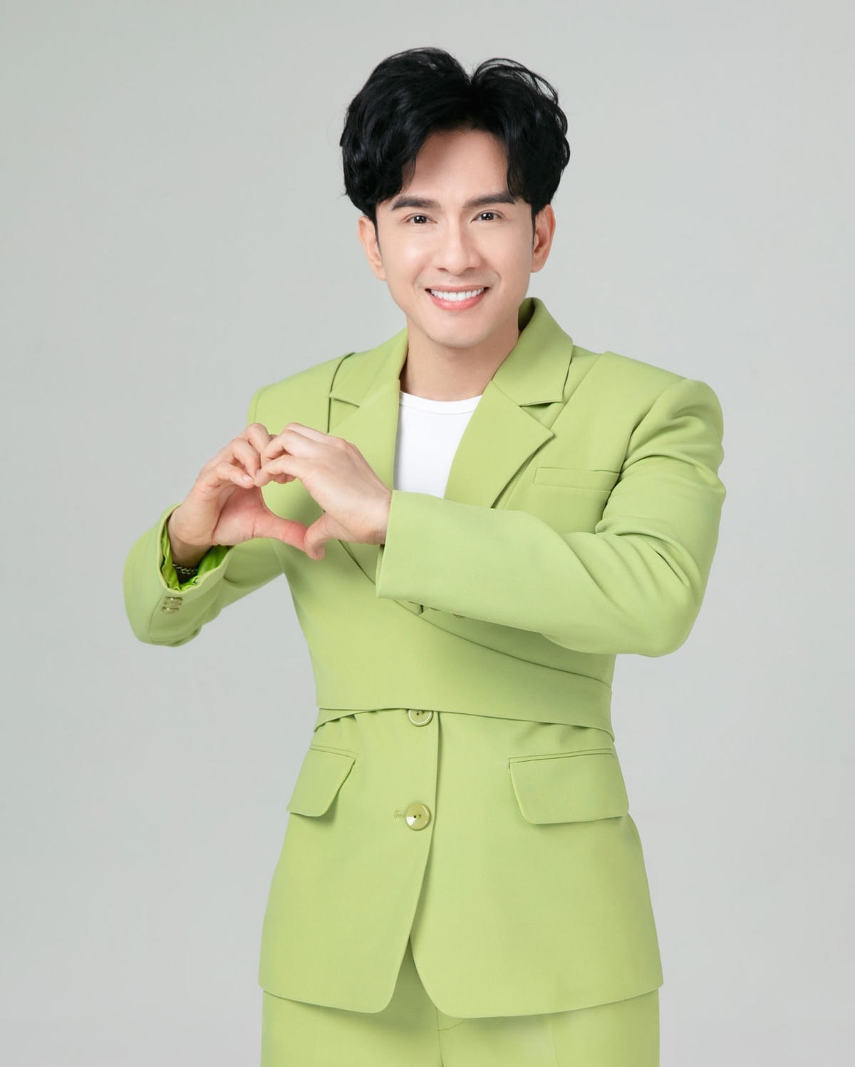 Đan Trường bị nhạc sĩ ca khúc "Từng yêu" tố "dùng chùa" ca khúc cho mục đích thương mại. 