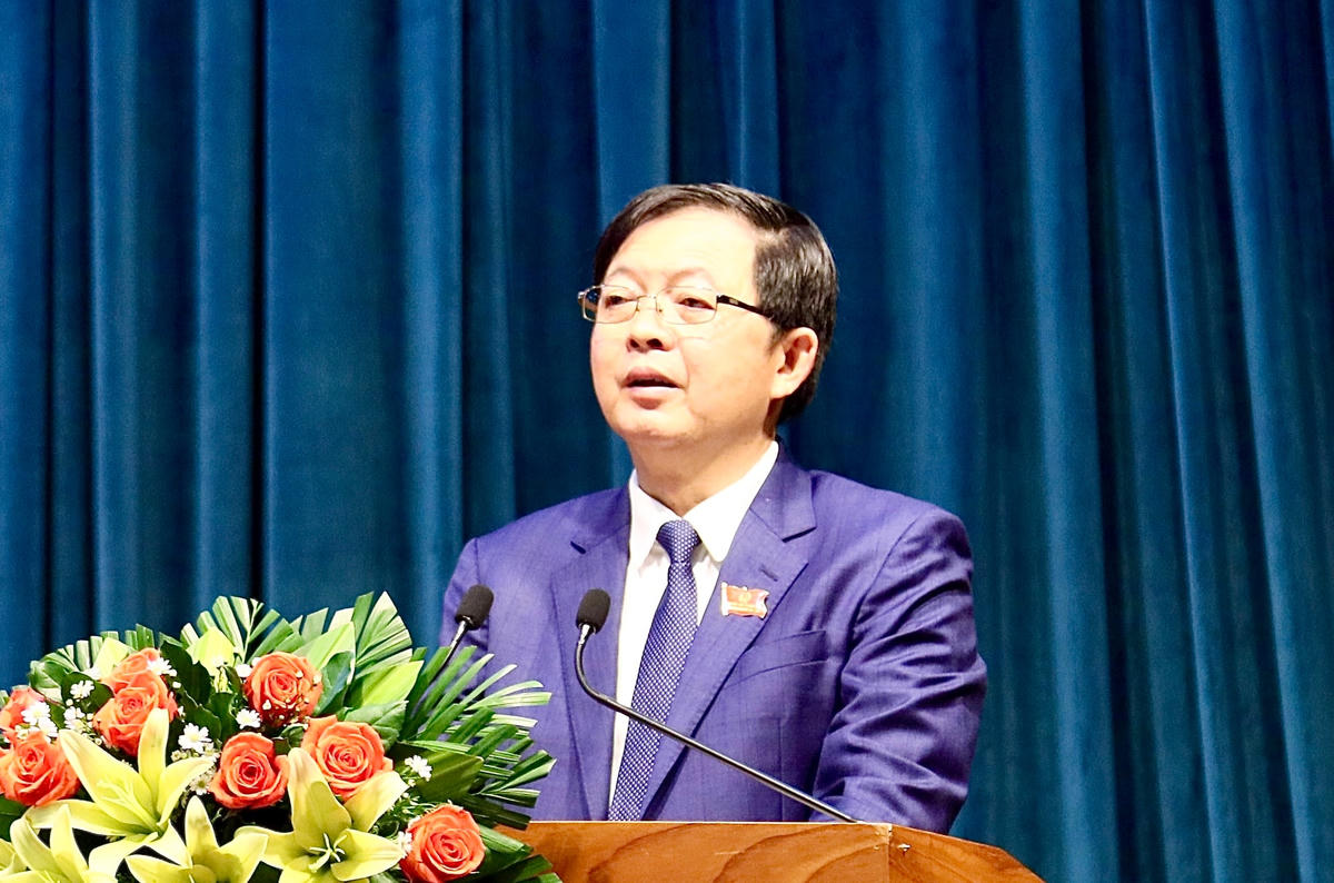 Bí thư Tỉnh ủy Bình Định Hồ Quốc Dũng phát biểu khai mạc kỳ họp