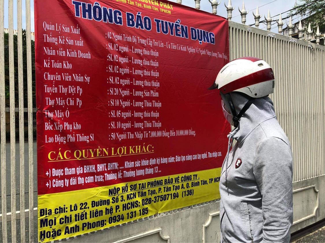 TP HCM sẽ kết nối việc làm cho người lao động bị mất việc.