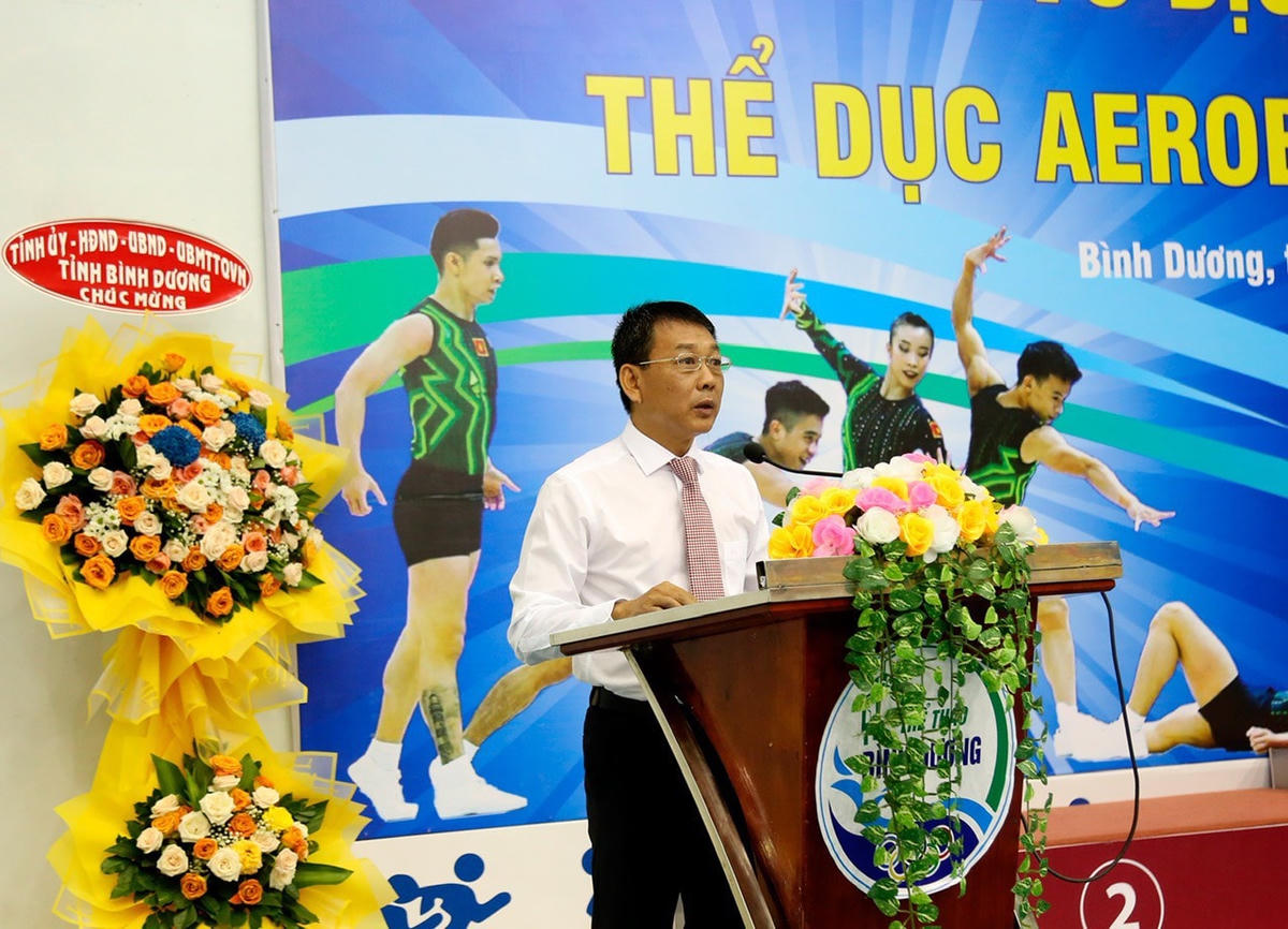Ông Nguyễn Hữu Đạt, Trưởng Cơ quan đại diện phía Nam - Bộ Văn hóa, Thể thao và Du lịch phát biểu chúc mừng giải. (Ảnh: N.T).