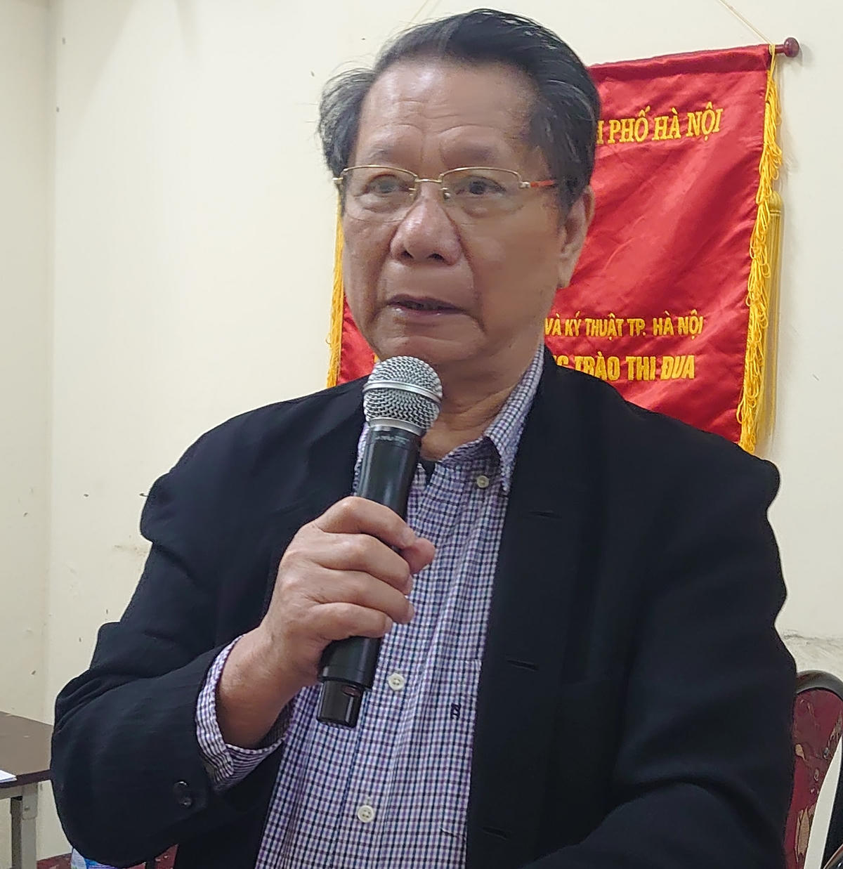 Tìm giải pháp cứu sông, hồ Hà Nội