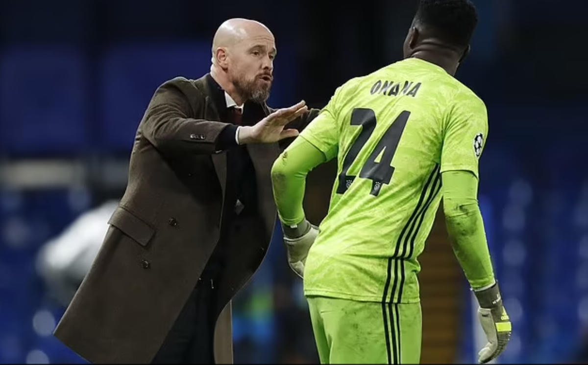 Erik ten Hag sẽ ủng hộ Onana khi đã làm việc với thủ môn tại Ajax. Ảnh: Getty.