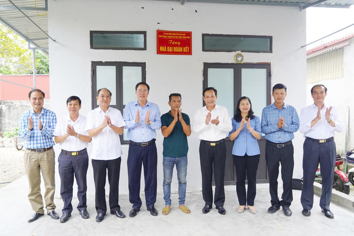 khanh-thanh-noi-bat-7b86906913aa48638f1a323a3c2c93ed.jpg