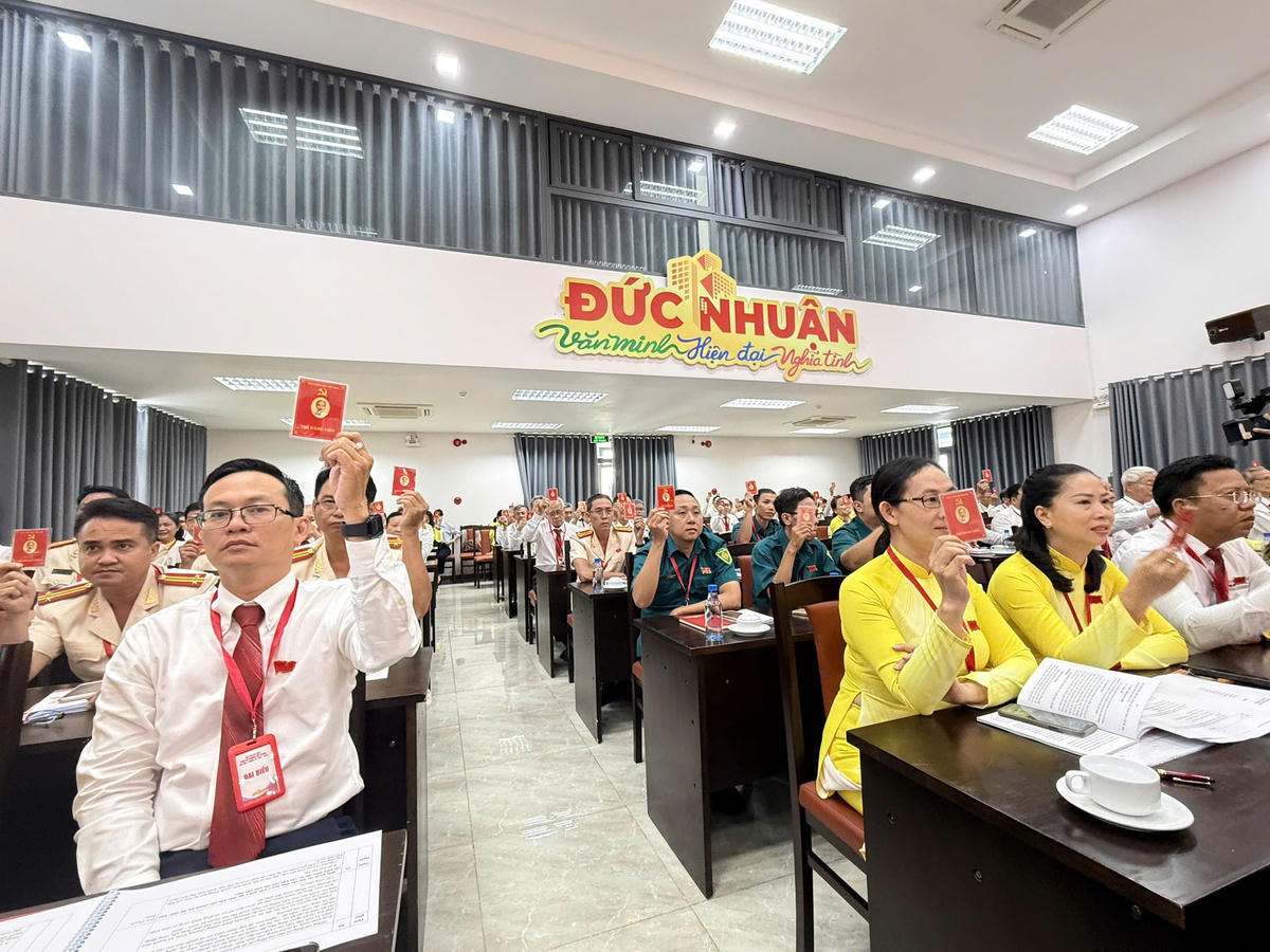 ĐỨC NHUẬN (1)